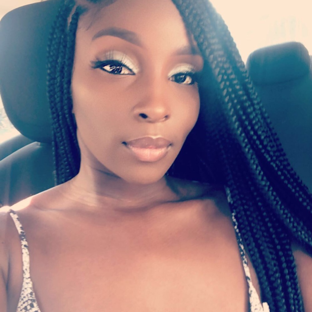 Meet your Posher, Tiffany